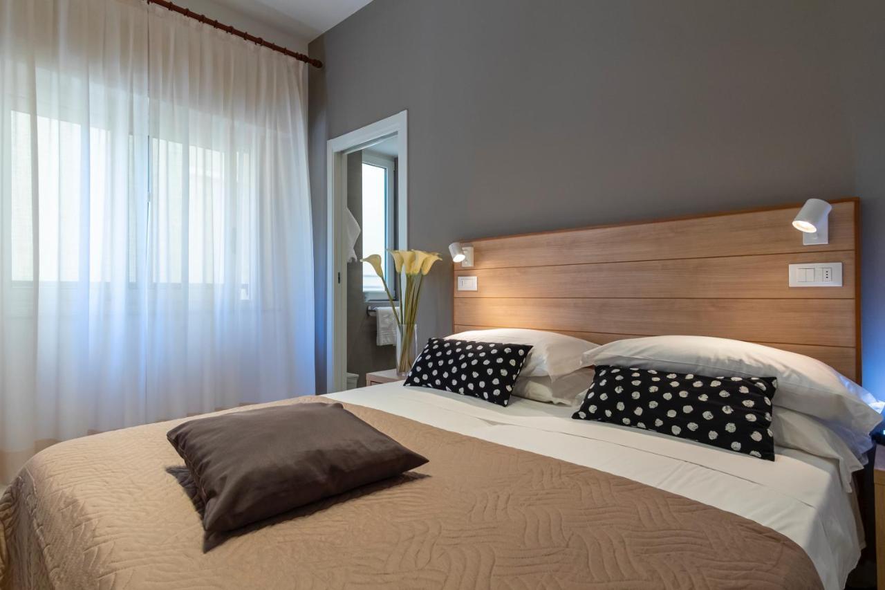 Hotel Mocambo Riccione Exterior photo