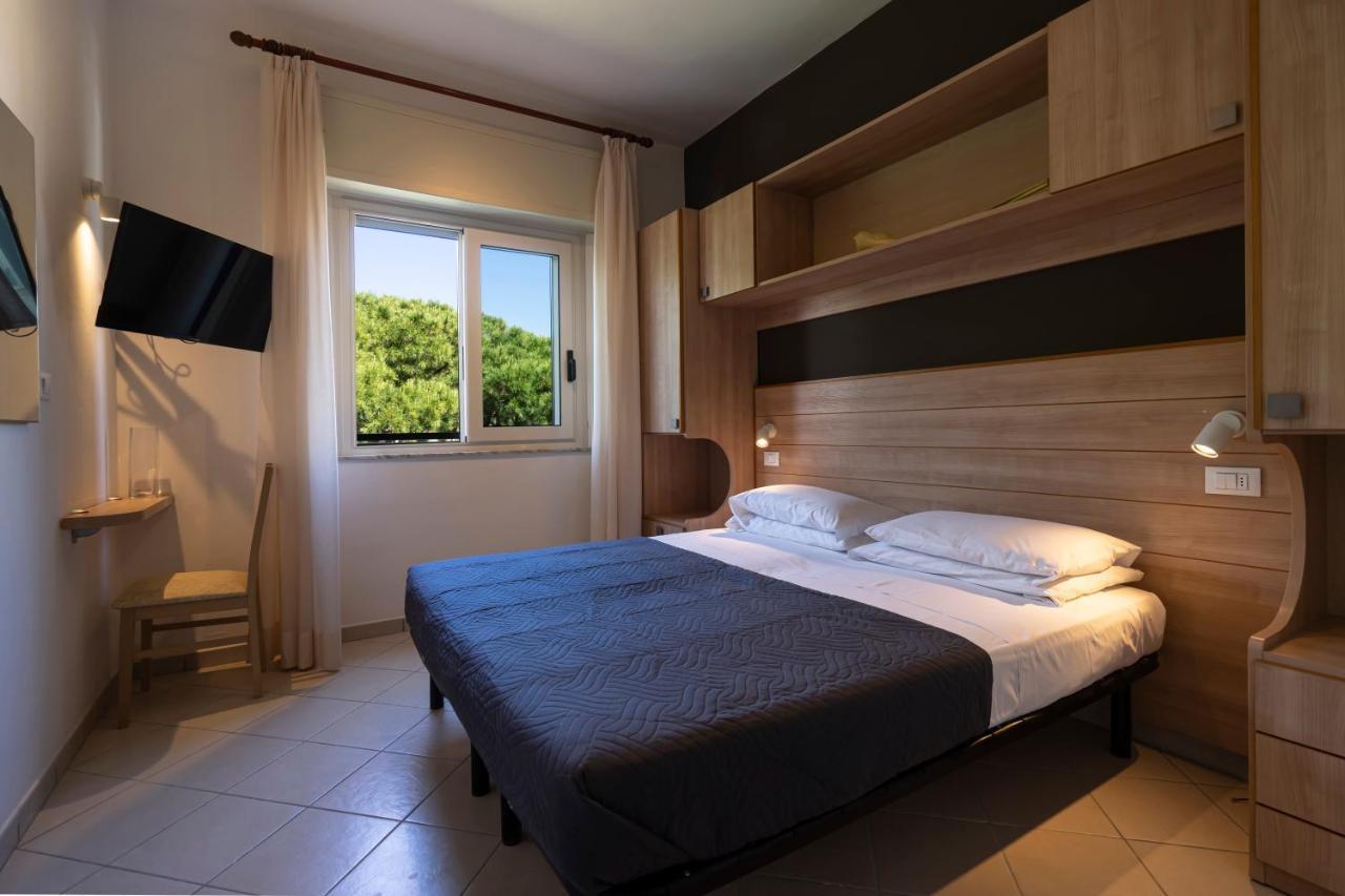 Hotel Mocambo Riccione Exterior photo