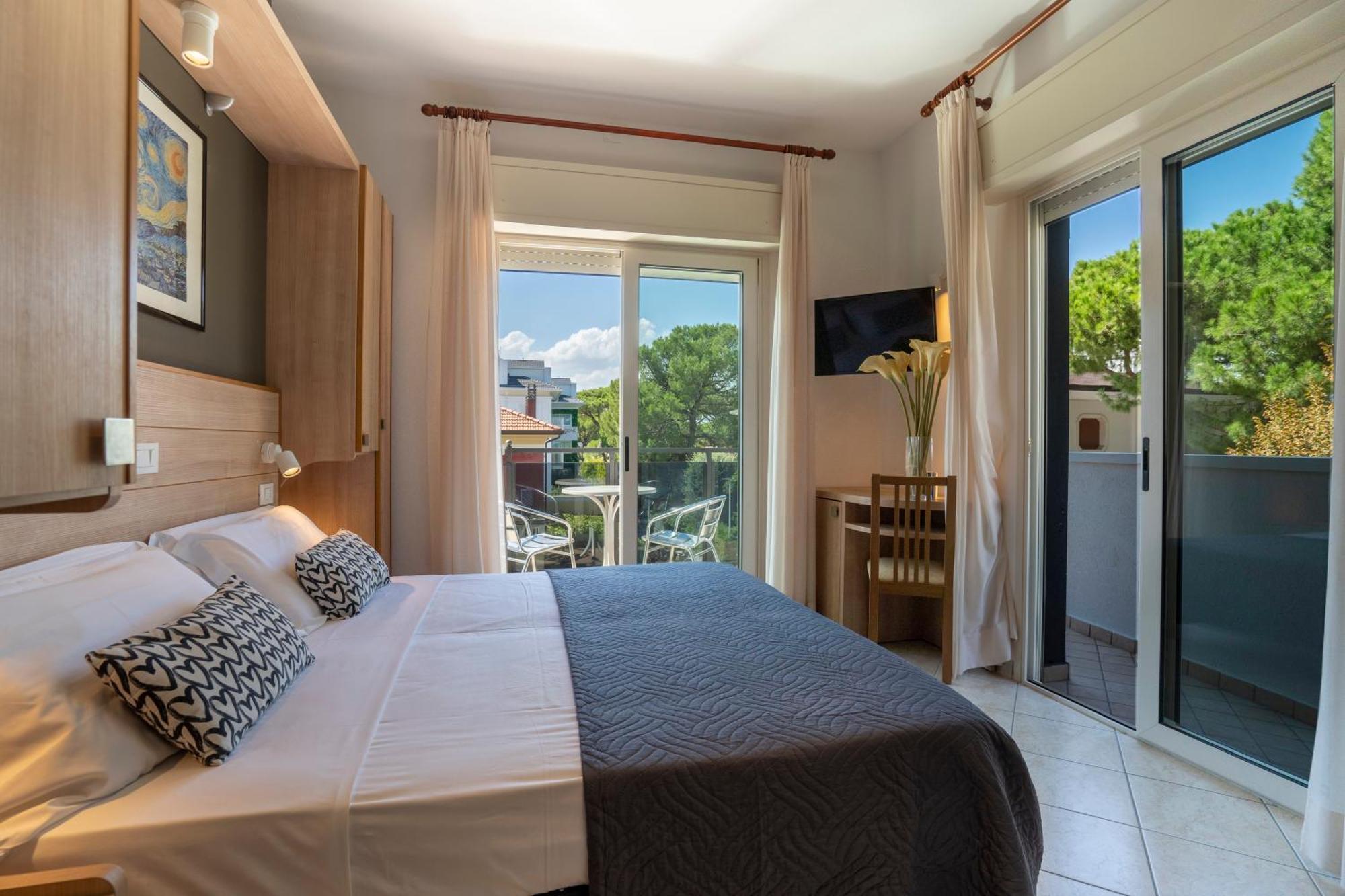 Hotel Mocambo Riccione Exterior photo